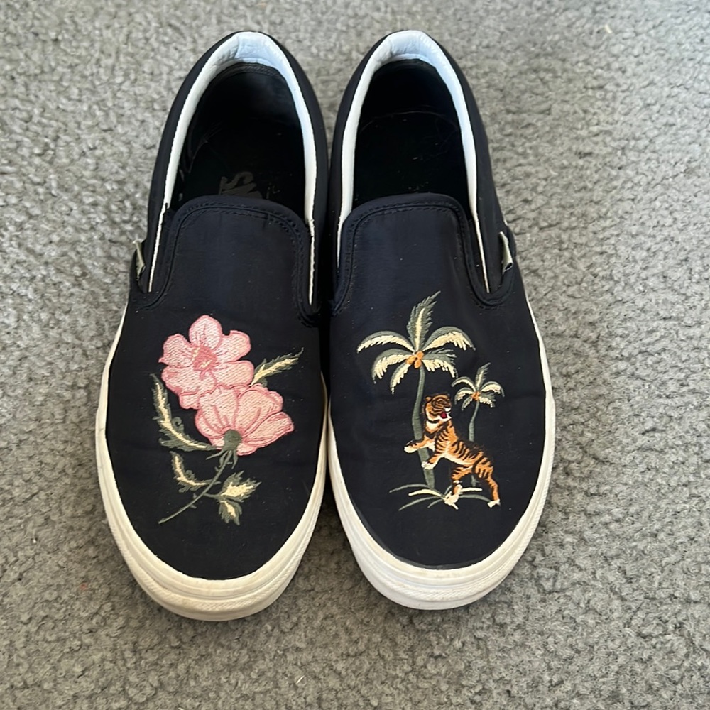 Satin tiger/ floral vans limited edition